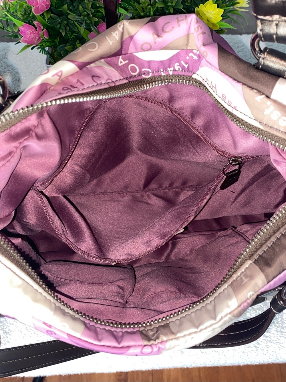 GUC Coach Poppy Op Art Glam Tote with Matching Coin Pouch - Picture 9 of 10
